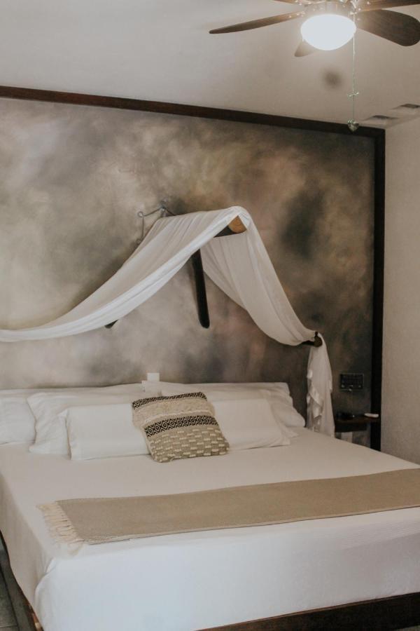 Casa De Olas Boutique Hotel Пуерто-Ескондідо Екстер'єр фото